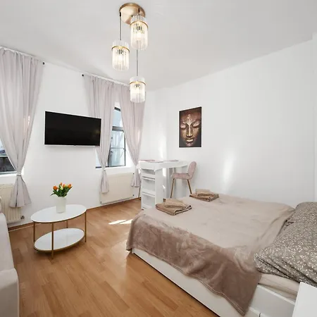 Boho Flat On Krymska Near Centre 公寓