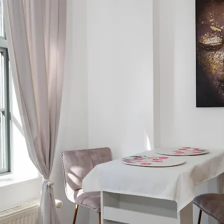 Boho Flat On Krymska Near Centre 公寓