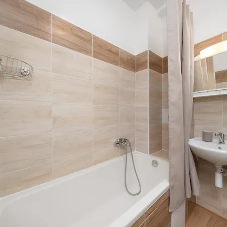 Boho Flat On Krymska Near Centre شقة